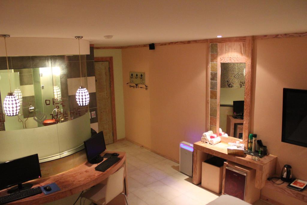 Max Hotel Daejeon Exterior photo